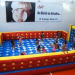 futebol de sabão brinquedo inflavel pula pula festa evento aniversario infantil criança cuiaba mt vg varzea grande
